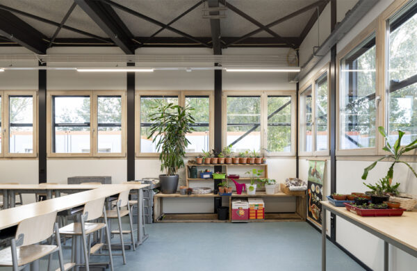 442_Olympia College_Rotterdam_opgeleverd_WDJArchitecten_renovatie_school