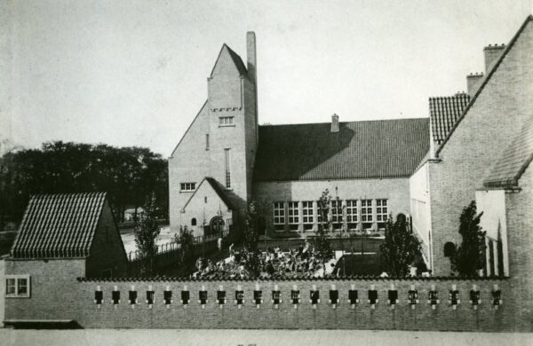 456_Zwartewaalstraat school_Rottterdam_WDJArchitecten_Spring_historische foto_stadsarchief Rotterdam